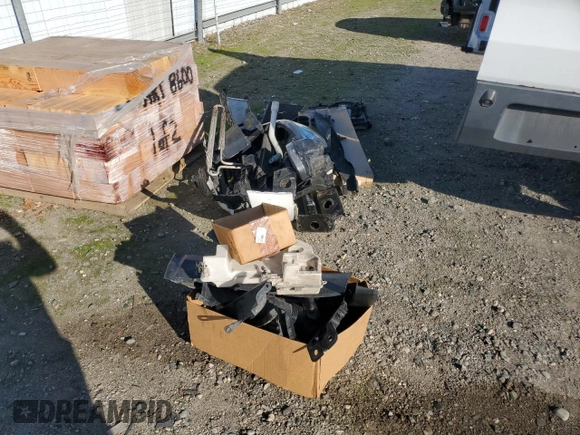 2016 Ford Transit Cargo with VIN 1FTYE1ZM8GKA38560, listed as a Copart auction lot 83872394 with 176,934 mi miles and Salvage Title. Bid and sale history available at carsss.com. Image 13.