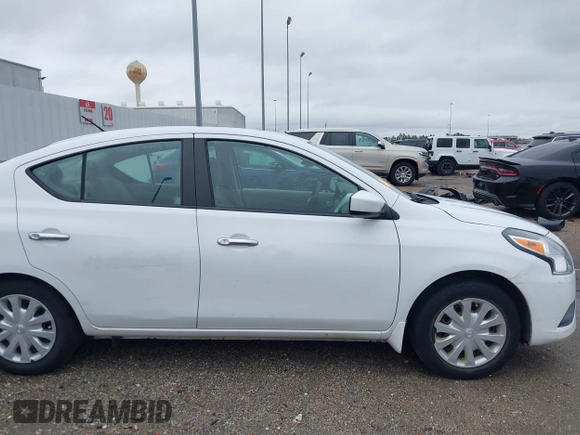 2015 Nissan Versa SV with VIN 3N1CN7AP3FL950323, listed as a IAAI auction lot 41522402 with 23,579 mi miles. Bid and sale history available at carsss.com. Image 14.