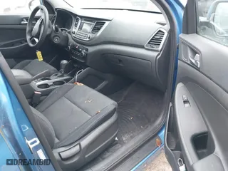 2016 Hyundai Tucson SE with VIN KM8J3CA43GU119562, listed as a IAAI auction lot 40950899 with 100,020 mi miles. Bid and sale history available at carsss.com. Image 5.