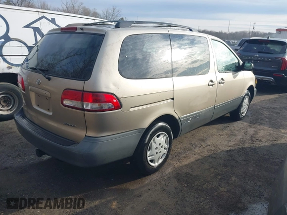 2001 Toyota Sienna CE with VIN 4T3ZF19C91U351141, listed as a IAAI auction lot 41608484 with 325,657 mi miles. Bid and sale history available at carsss.com. Image 4.