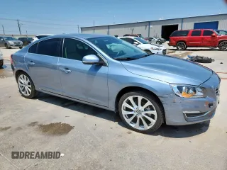 2018 Volvo S60 Inscription z VIN LYV402HK2JB170660, wystawiony jako Copart lot #58924785 z przebiegiem 60 871 mil mil oraz Szkoda całkowita • Salvage title. Historia ofert i sprzedaży dostępna na DreamBid. Obrazek 4.