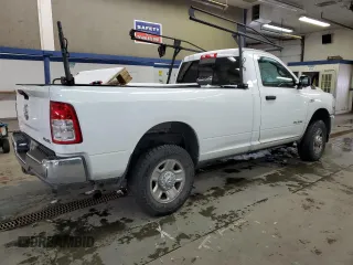 2022 Ram 2500 Tradesman with VIN 3C6MR5AJ8NG221867, listed as a Copart auction lot 44671085 with 88,339 mi miles and Salvage Title. Bid and sale history available at carsss.com. Image 3.