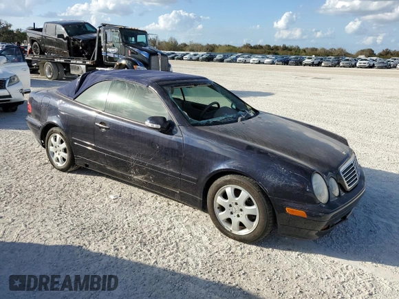 2003 Mercedes-Benz CLK 320 z VIN WDBLK65G83T140587, wystawiony jako Copart lot #75509024 z przebiegiem Nie podano mil oraz Szkoda całkowita • Salvage title. Historia ofert i sprzedaży dostępna na DreamBid. Obrazek 4.