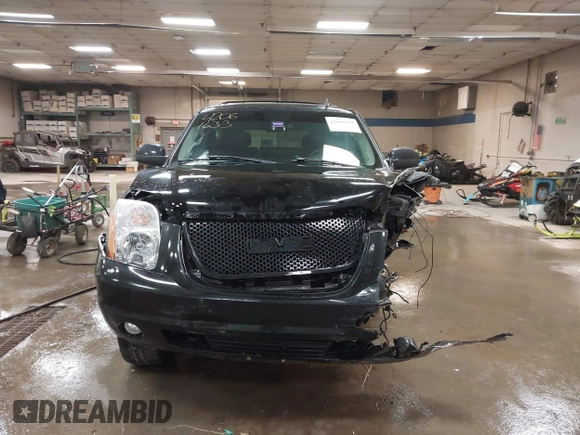 2007 GMC Yukon SLT with VIN 1GKFK13057R417047, listed as a IAAI auction lot 42061633 with 183,130 mi miles and . Bid and sale history available at DreamBid. Image 13.