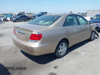 2006 Toyota Camry STD with VIN 4T1BE32K66U682762, listed as a IAAI auction lot 42497232 with 142,713 mi miles and . Bid and sale history available at DreamBid. Image 4.