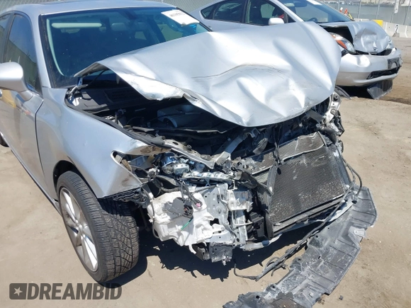 2013 Lexus CT 200h with VIN JTHKD5BH0D2135310, listed as a IAAI auction lot 40105012 with 101,930 mi miles and . Bid and sale history available at DreamBid. Image 6.