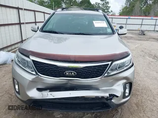 2014 Kia Sorento LX with VIN 5XYKT4A7XEG532862, listed as a IAAI auction lot 41896329 with 97,861 mi miles and . Bid and sale history available at carsss.com. Image 12.