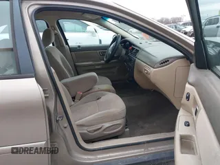 2002 Ford Taurus SES Standard with VIN 1FAFP55U52G135781, listed as a IAAI auction lot 41520037 with 196,207 mi miles. Bid and sale history available at carsss.com. Image 5.