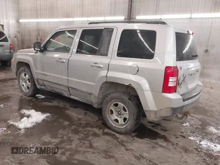 2012 Jeep Patriot Sport with VIN 1C4NJRBB4CD520348, listed as a IAAI auction lot 41378088 with 287,637 mi miles. Bid and sale history available at carsss.com. Image 3.