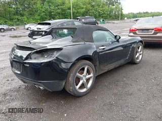 2008 Saturn Sky Red Line z VIN 1G8MG35XX8Y116155, wystawiony jako IAAI lot #42262896 z przebiegiem 119 706 mil mil oraz . Historia ofert i sprzedaży dostępna na DreamBid. Obrazek 4.