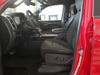 2024 Ram 1500 Big Horn z VIN 1C6SRFFT9RN211126, wystawiony jako Copart lot #52388145 z przebiegiem 15 020 mil mil oraz Szkoda całkowita • Salvage title. Historia ofert i sprzedaży dostępna na DreamBid. Obrazek 7.