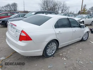 2011 Ford Fusion Hybrid with VIN 3FADP0L31BR316647, listed as a IAAI auction lot 41730126 with 162,354 mi miles. Bid and sale history available at carsss.com. Image 4.