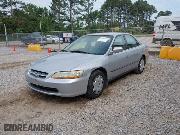 1999 Honda Accord LX z VIN 1HGCG5649XA025825, wystawiony jako IAAI lot #42162173 z przebiegiem 199 809 mil mil oraz . Historia ofert i sprzedaży dostępna na DreamBid. Obrazek 2.