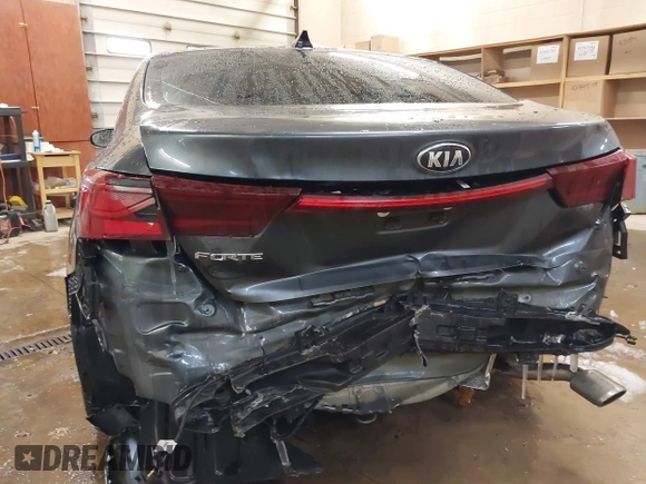 2020 Kia Forte LXS with VIN 3KPF24AD8LE187349, listed as a IAAI auction lot 41549096 with 57,191 mi miles and . Bid and sale history available at carsss.com. Image 6.