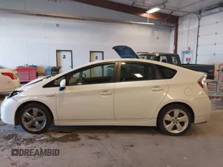 2013 Toyota Prius One with VIN JTDKN3DU7D5625142, listed as a IAAI auction lot 41867328 with 192,827 mi miles. Bid and sale history available at carsss.com. Image 14.