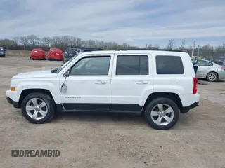 2014 Jeep Patriot Sport with VIN 1C4NJRBB5ED778512, listed as a IAAI auction lot 42172300 with 118,934 mi miles and . Bid and sale history available at carsss.com. Image 14.