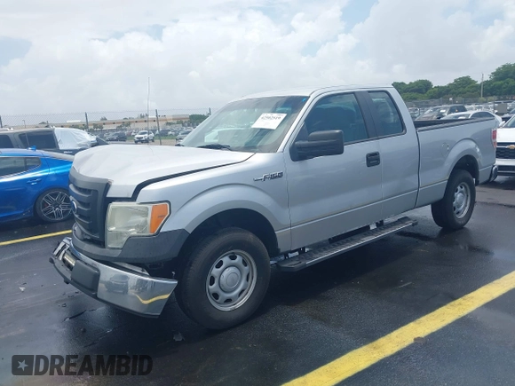 2011 Ford F-150 XL with VIN 1FTEX1CM5BKE08099, listed as a IAAI auction lot 42502519 with 209,489 mi miles and . Bid and sale history available at DreamBid. Image 17.