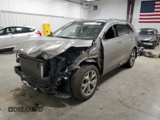 2017 Kia Sorento SX V6 with VIN 5XYPKDA51HG201373, listed as a Copart auction lot 88909395 with 141,230 mi miles and Salvage Title. Bid and sale history available at carsss.com. Image 1.