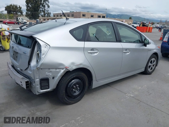 2015 Toyota Prius Four with VIN JTDKN3DU9F1990366, listed as a IAAI auction lot 41939354 with 229,152 mi miles and . Bid and sale history available at DreamBid. Image 4.