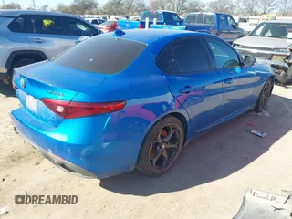 2019 Alfa Romeo Giulia with VIN ZARFANAN9K7609179, listed as a IAAI auction lot 41155716 with 21,149 mi miles. Bid and sale history available at carsss.com. Image 4.