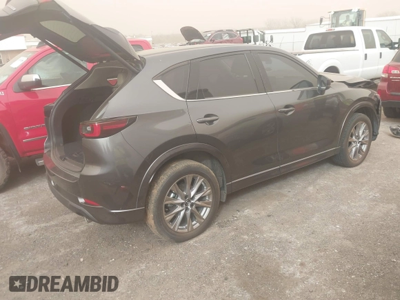2024 Mazda CX-5 2.5 S Premium Package with VIN JM3KFBDL5R0422891, listed as a IAAI auction lot 41801320 with 1 mi miles. Bid and sale history available at carsss.com. Image 4.
