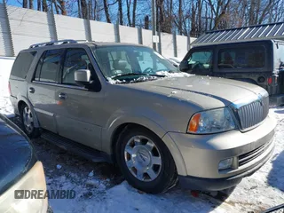 2006 Lincoln Navigator Luxury with VIN 5LMFU28586LJ04892, listed as a IAAI auction lot 41395303 with 124,248 mi miles. Bid and sale history available at carsss.com. Image 1.