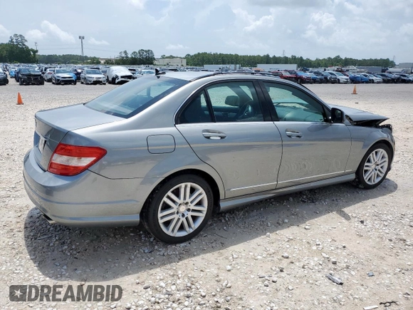2008 Mercedes-Benz C 300 Sport z VIN WDDGF54X48R012280, wystawiony jako Copart lot #60871115 z przebiegiem 137 219 mil mil oraz Czysty tytuł • Clean title. Historia ofert i sprzedaży dostępna na DreamBid. Obrazek 3.