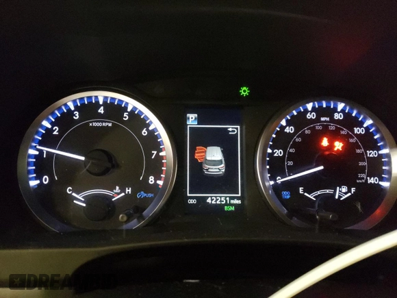 2019 Toyota Highlander LE with VIN 5TDBZRFH7KS737812, listed as a Copart auction lot 42648664 with 42,251 mi miles and Non repairable. Bid and sale history available at DreamBid. Image 9.