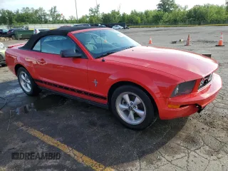 2008 Ford Mustang Deluxe with VIN 1ZVHT84N985110250, listed as a Copart auction lot 60980035 with 90,603 mi miles and Clean title. Bid and sale history available at DreamBid. Image 4.