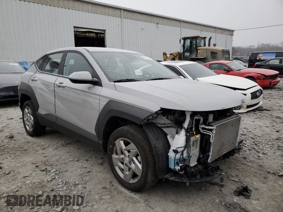 2025 Hyundai Kona SE with VIN KM8HACABXSU188423, listed as a Copart auction lot 87149674 with 8,875 mi miles and Salvage Title. Bid and sale history available at carsss.com. Image 4.