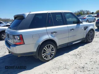 2010 Land Rover Range Rover Sport HSE LUX with VIN SALSK2D44AA226896, listed as a IAAI auction lot 41835999 with 199,501 mi miles. Bid and sale history available at carsss.com. Image 4.