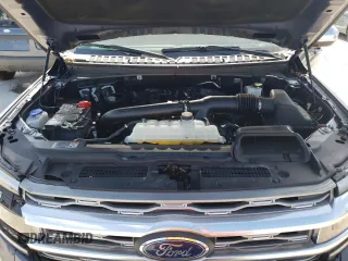 2023 Ford Expedition Max Platinum z VIN 1FMJK1L8XPEA43579, wystawiony jako Copart lot #77406054 z przebiegiem 18 048 mil mil oraz Nie do naprawy • Non repairable. Historia ofert i sprzedaży dostępna na DreamBid. Obrazek 12.