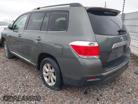 2013 Toyota Highlander with VIN 5TDZA3EH5DS038119, listed as a IAAI auction lot 41753356 with Not Provided miles and . Bid and sale history available at DreamBid. Image 3.