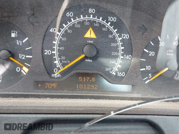 1998 Mercedes-Benz E-Class with VIN WDBJF65F1WA631361, listed as a IAAI auction lot 41870881 with 101,292 mi miles. Bid and sale history available at carsss.com. Image 7.