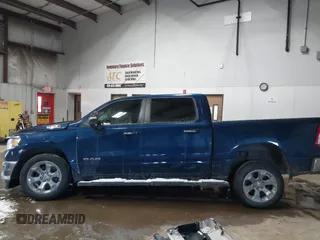 2020 Ram 1500 Big Horn z VIN 1C6SRFFT7LN218907, wystawiony jako IAAI lot #41608010 z przebiegiem 78 998 mil mil oraz . Historia ofert i sprzedaży dostępna na DreamBid. Obrazek 14.