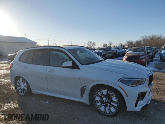 2022 BMW X5 M with VIN 5YMJU0C06N9K15414, listed as a Copart auction lot 46120325 with 0 mi miles and Salvage Title. Bid and sale history available at carsss.com. Image 4.