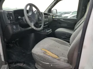 2007 GMC Savana Cargo Van with VIN 1GTFG15X671172541, listed as a Copart auction lot 86310954 with 163,795 mi miles and Salvage Title. Bid and sale history available at carsss.com. Image 7.