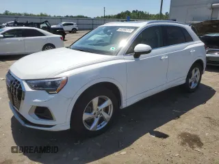 2020 Audi Q3 Premium with VIN WA1AECF32L1031641, listed as a Copart auction lot 60266275 with 43,730 mi miles and Salvage title. Bid and sale history available at DreamBid. Image 1.
