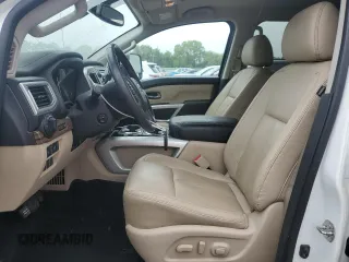 2018 Nissan Titan SV z VIN 1N6AA1E57JN526185, wystawiony jako Copart lot #53909425 z przebiegiem 65 499 mil mil oraz Czysty tytuł • Clean title. Historia ofert i sprzedaży dostępna na DreamBid. Obrazek 7.