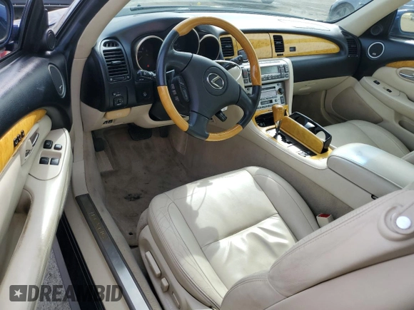 2004 Lexus SC 430 z VIN JTHFN48Y340056595, wystawiony jako Copart lot #49441915 z przebiegiem 111 075 mil mil oraz Szkoda całkowita • Salvage title. Historia ofert i sprzedaży dostępna na DreamBid. Obrazek 8.