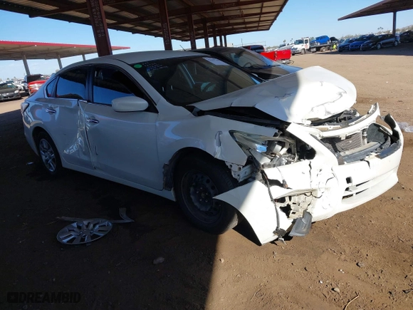 2015 Nissan Altima 2.5 S with VIN 1N4AL3AP1FC195421, listed as a IAAI auction lot 41818780 with 147,894 mi miles. Bid and sale history available at carsss.com. Image 1.