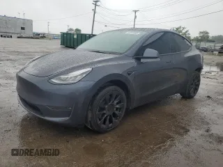 2021 Tesla Model Y Long Range z VIN 5YJYGDEE6MF209034, wystawiony jako Copart lot #57313585 z przebiegiem 54 259 mil mil oraz Szkoda całkowita • Salvage title. Historia ofert i sprzedaży dostępna na DreamBid. Obrazek 1.