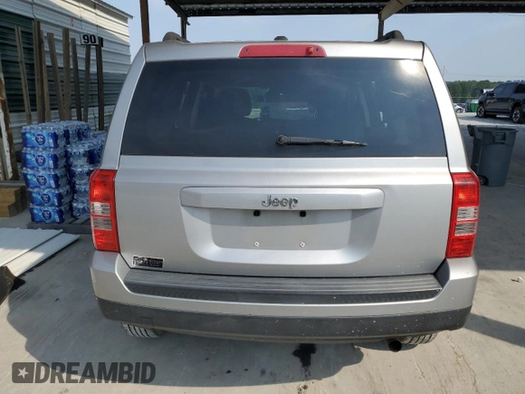 2017 Jeep Patriot Sport SE with VIN 1C4NJPBAXHD149490, listed as a Copart auction lot 62598495 with 148,149 mi miles and Clean title. Bid and sale history available at DreamBid. Image 6.