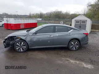 2019 Nissan Altima 2.5 SL with VIN 1N4BL4EV5KC224920, listed as a IAAI auction lot 41944546 with 156,658 mi miles. Bid and sale history available at carsss.com. Image 20.