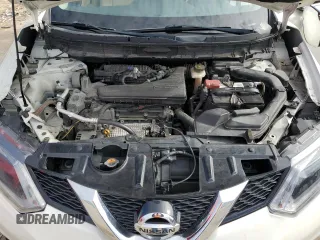 2016 Nissan Rogue SV z VIN KNMAT2MV8GP699618, wystawiony jako Copart lot #44120835 z przebiegiem 154 103 mil mil oraz Szkoda całkowita • Salvage title. Historia ofert i sprzedaży dostępna na DreamBid. Obrazek 13.