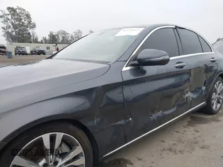 2016 Mercedes-Benz C 300 with VIN 55SWF4JB1GU163119, listed as a IAAI auction lot 42279667 with 114,923 mi miles and . Bid and sale history available at DreamBid. Image 6.