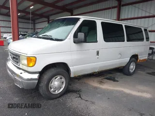 2003 Ford Econoline Passenger XL z VIN 1FBSS31L83HA89114, wystawiony jako IAAI lot #40404997 z przebiegiem 171 539 mil mil oraz . Historia ofert i sprzedaży dostępna na DreamBid. Obrazek 2.