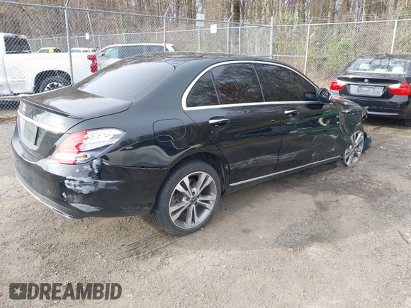 2018 Mercedes-Benz C 300 с VIN WDDWF4KB9JR413830, выставлен на аукционе IAAI как лот 41938545 с пробегом 48 385 миль миль и . История ставок и продаж доступна на DreamBid. Изображение 4.
