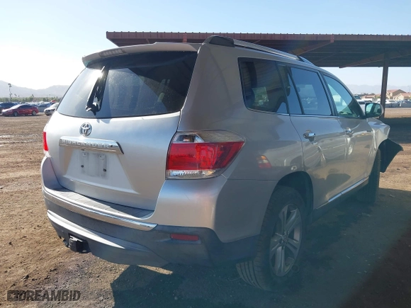 2011 Toyota Highlander Limited with VIN 5TDYK3EH9BS045001, listed as a IAAI auction lot 40718670 with 166,133 mi miles. Bid and sale history available at carsss.com. Image 4.