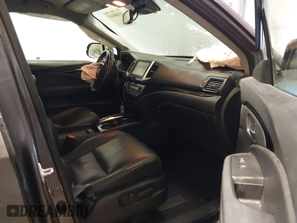 2017 Honda Pilot Touring with VIN 5FNYF6H91HB084737, listed as a IAAI auction lot 41608145 with 86,696 mi miles. Bid and sale history available at carsss.com. Image 5.